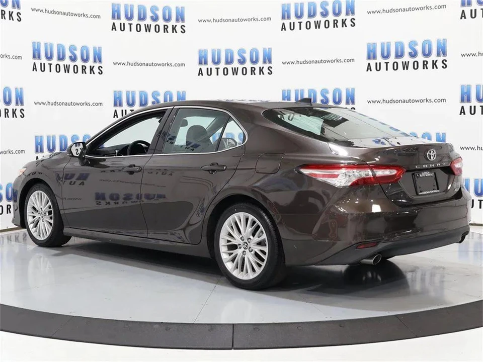2018 Toyota Camry 8th Gen - Image 4 of 31