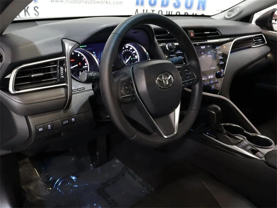 2018 Toyota Camry 8th Gen - Image 12 of 31