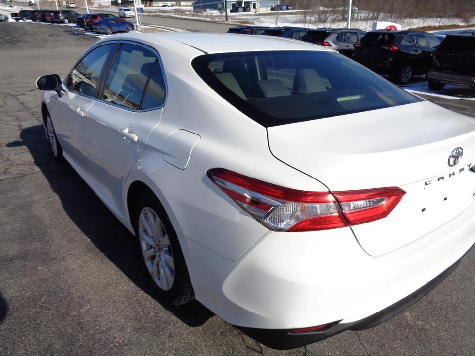 2018 Toyota Camry 8th Gen - Image 6 of 21