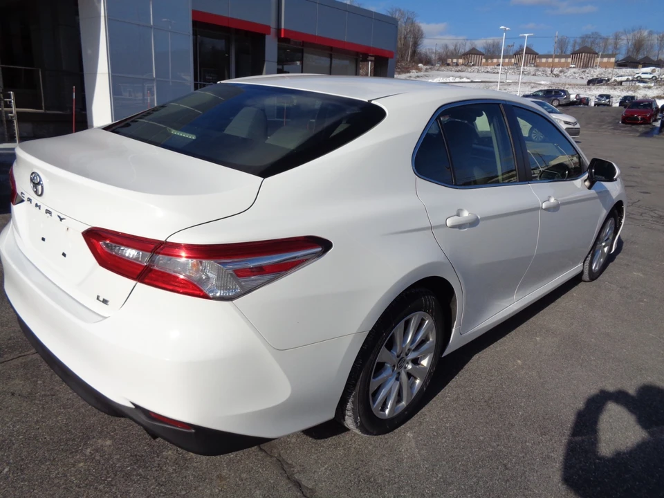 2018 Toyota Camry 8th Gen - Image 4 of 21