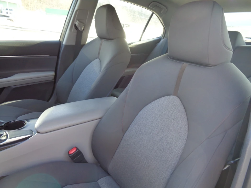 2018 Toyota Camry 8th Gen - Image 14 of 21