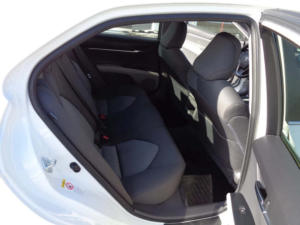 2018 Toyota Camry 8th Gen - Image 18 of 21