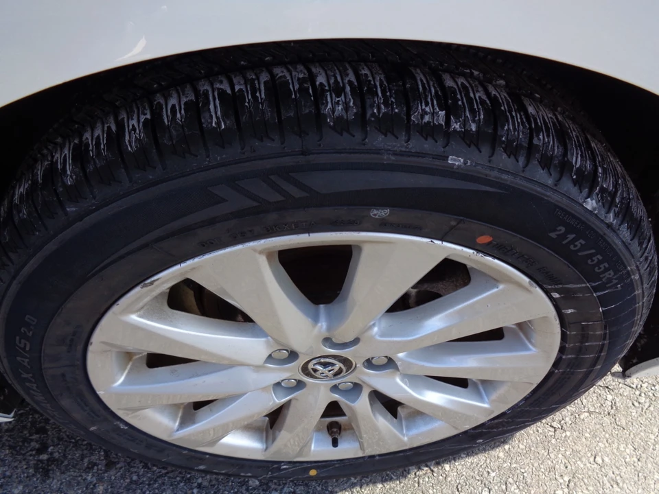 2018 Toyota Camry 8th Gen - Image 10 of 21