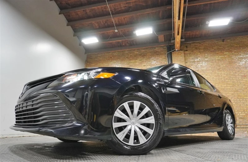 2018 Toyota Camry 8th Gen - Image 3 of 12