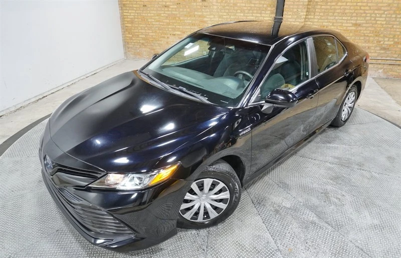 2018 Toyota Camry 8th Gen - Image 2 of 12