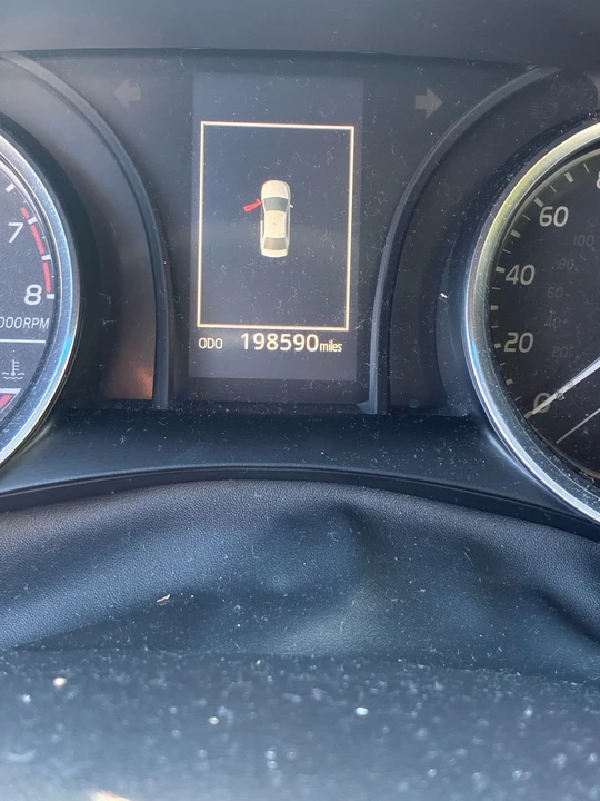 2018 Toyota Camry 8th Gen - Image 8 of 8