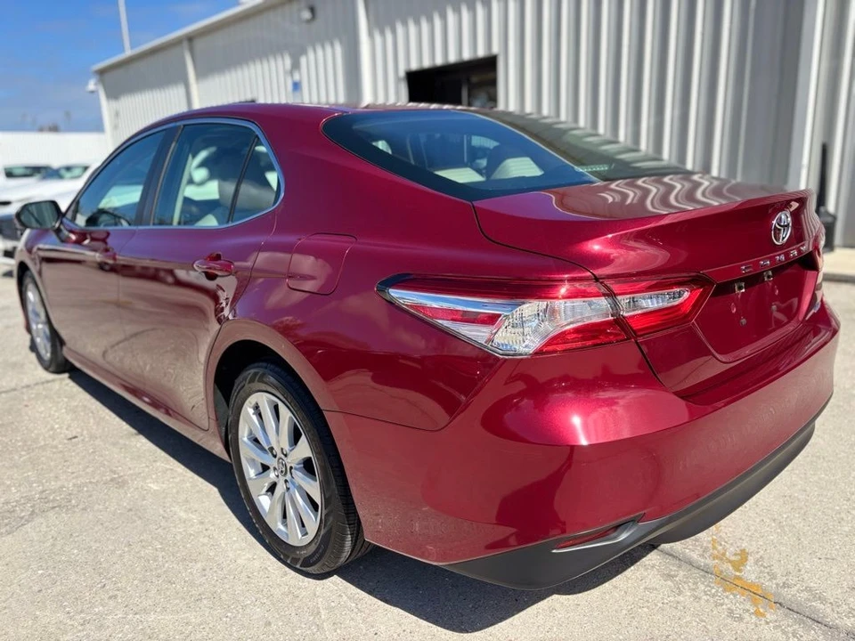 2018 Toyota Camry 8th Gen - Image 3 of 21