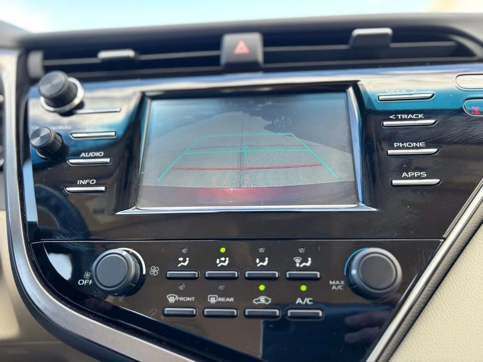 2018 Toyota Camry 8th Gen - Image 21 of 21