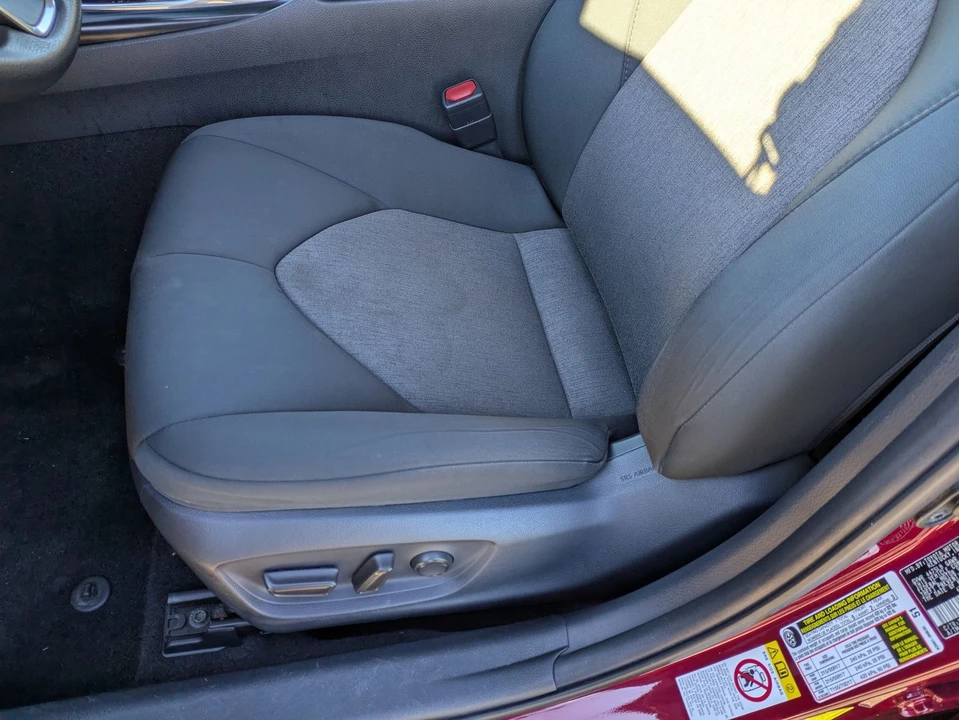 2018 Toyota Camry 8th Gen - Image 10 of 12