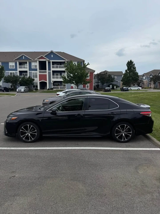 2018 Toyota Camry 8th Gen - Image 4 of 11