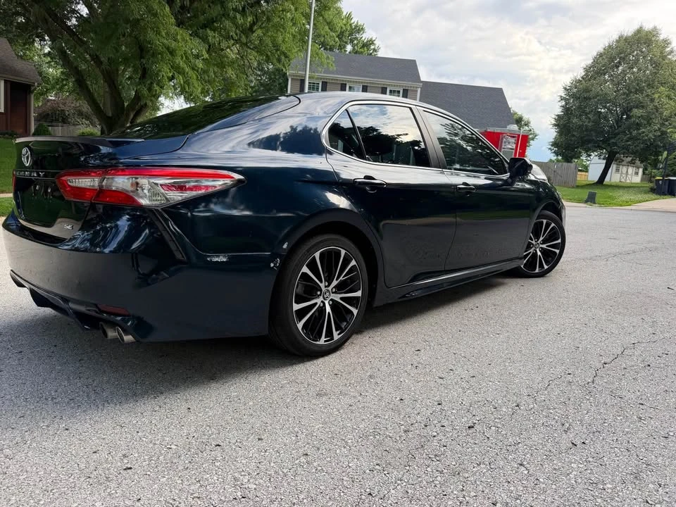2018 Toyota Camry 8th Gen - Image 6 of 17