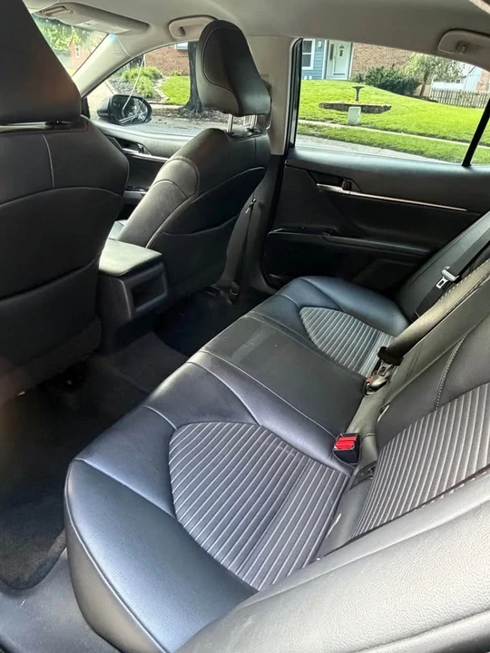 2018 Toyota Camry 8th Gen - Image 12 of 17