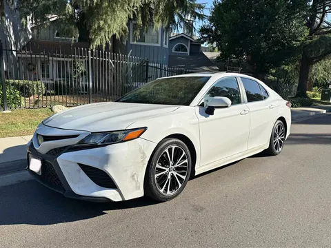 2018 Toyota Camry SE Sport Sedan 4D