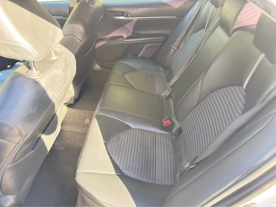 2018 Toyota Camry 8th Gen - Image 10 of 12