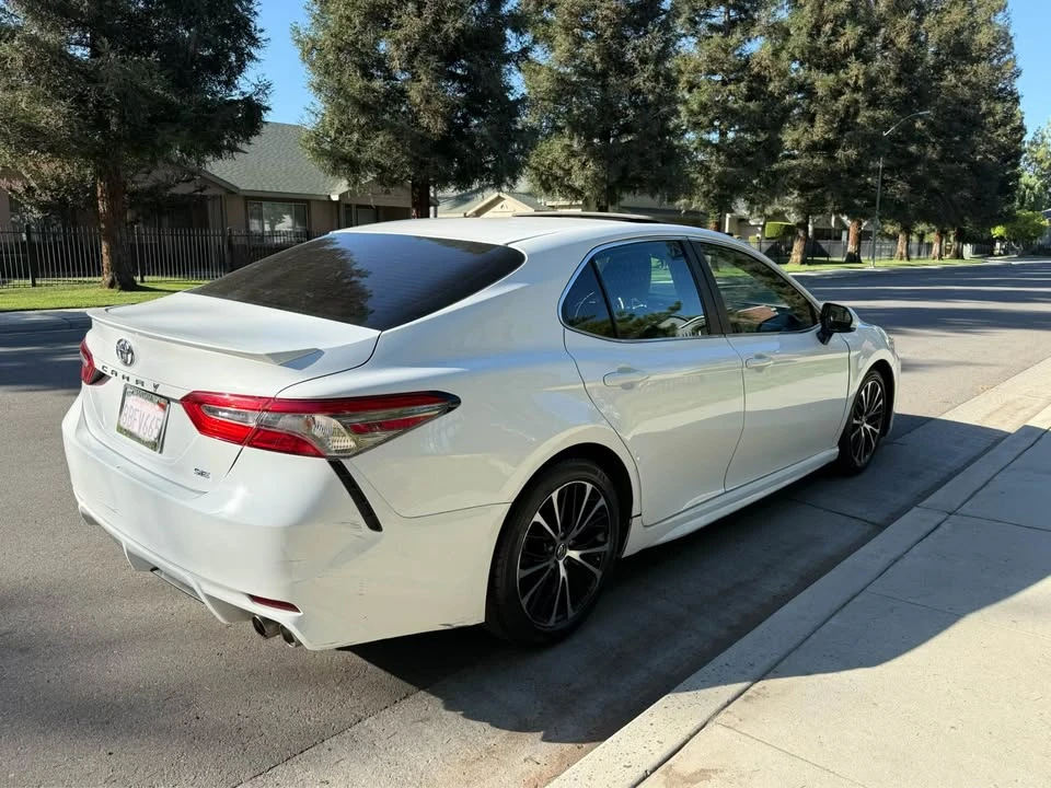 2018 Toyota Camry 8th Gen - Image 3 of 12