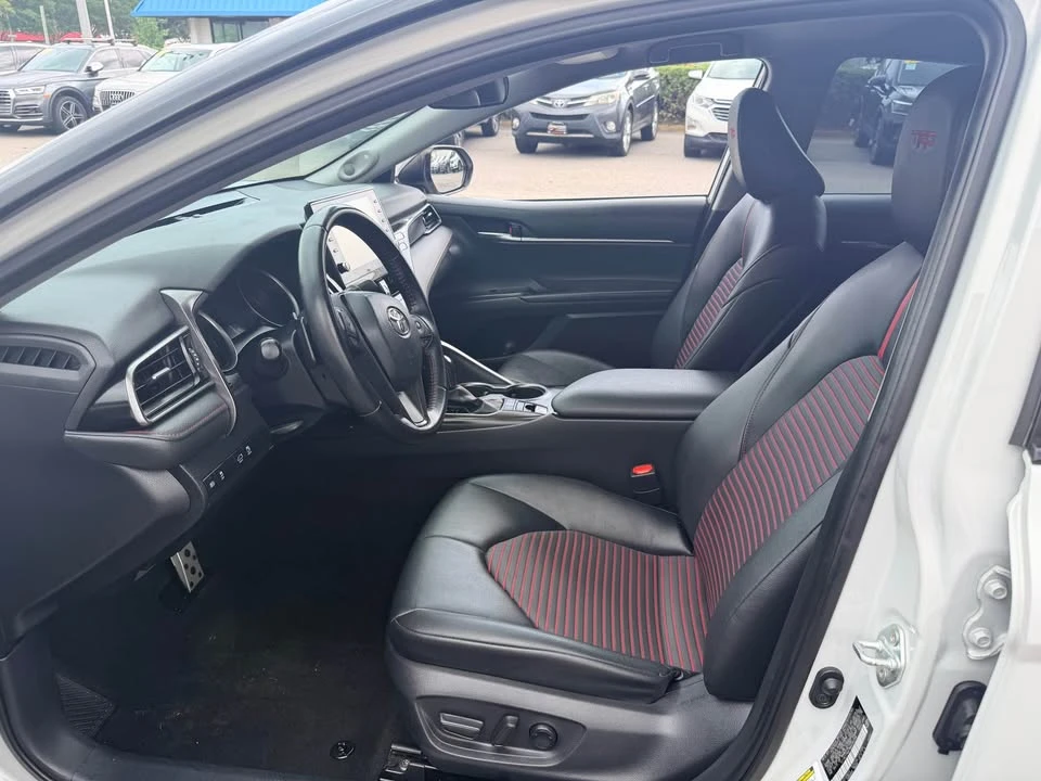 2018 Toyota Camry 8th Gen - Image 6 of 7