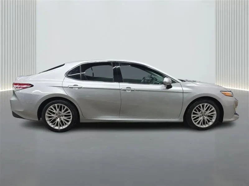 2018 Toyota Camry 8th Gen - Image 6 of 12