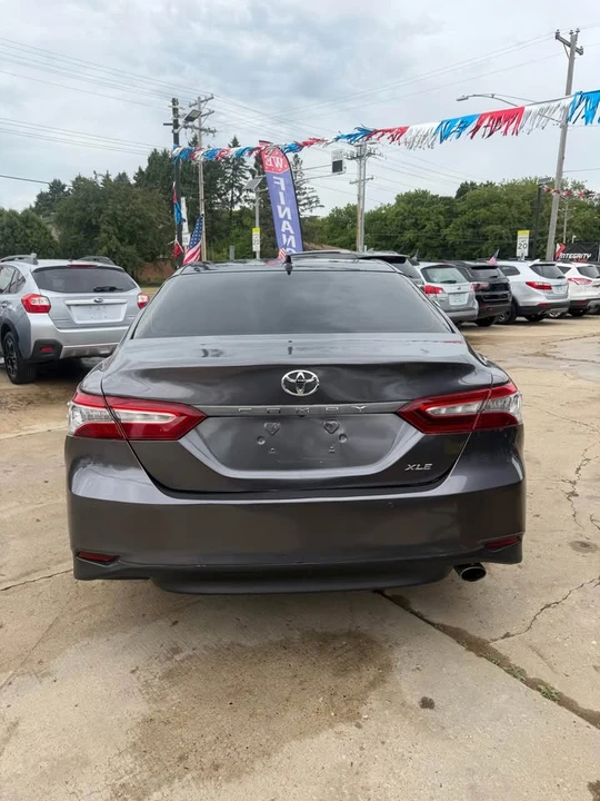 2018 Toyota Camry 8th Gen - Image 5 of 16