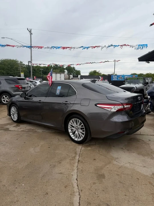 2018 Toyota Camry 8th Gen - Image 4 of 16
