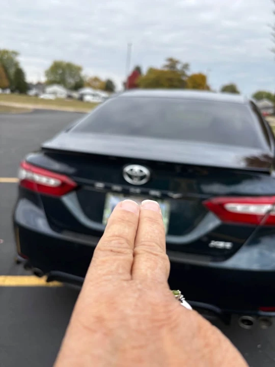 2018 Toyota Camry 8th Gen - Image 5 of 12