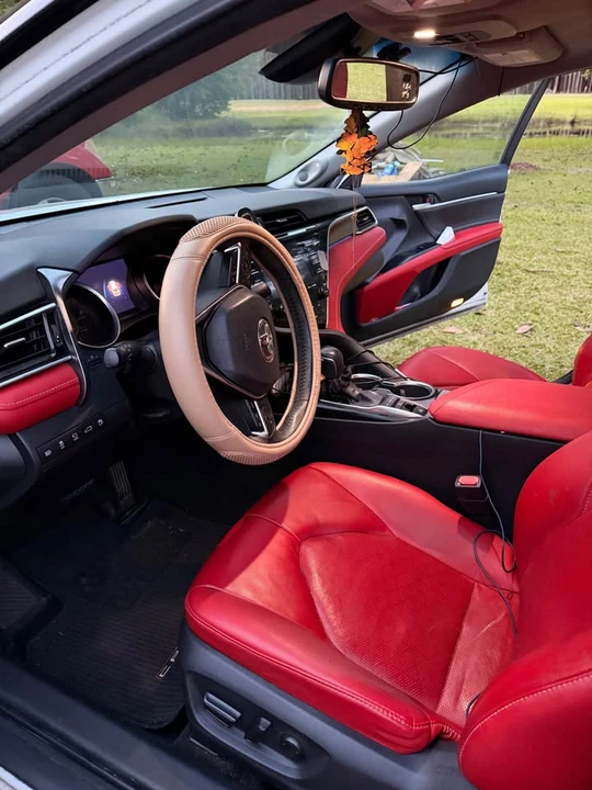 2018 Toyota Camry 8th Gen - Image 3 of 8