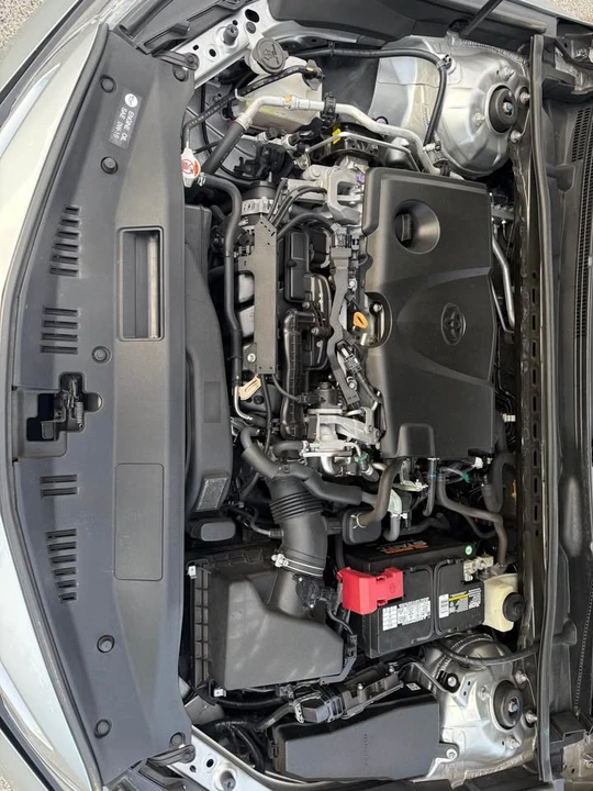 2018 Toyota Camry 8th Gen - Image 11 of 12