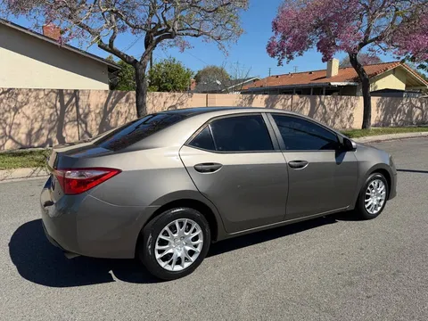2018 Toyota Corolla 11th Gen - Image 3 of 10