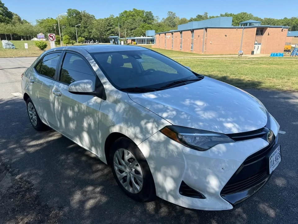 2018 Toyota Corolla 11th Gen - Image 14 of 20