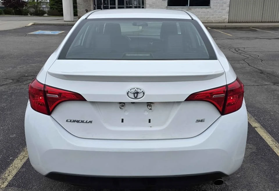 2018 Toyota Corolla 11th Gen - Image 2 of 18