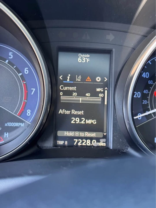 2018 Toyota Corolla 11th Gen - Image 10 of 12