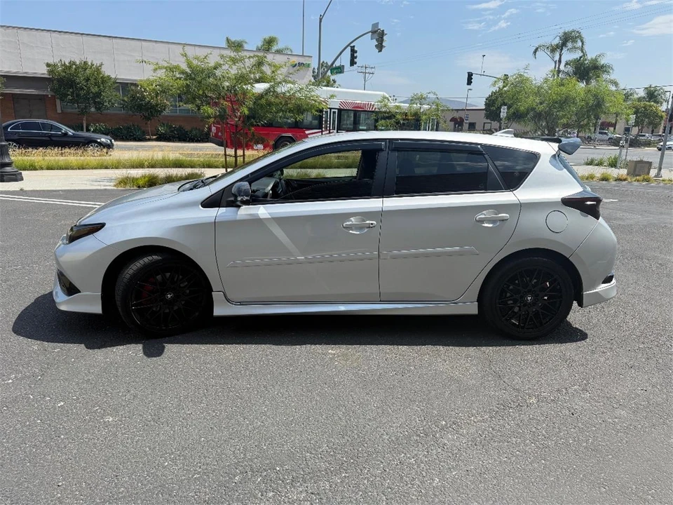 2018 Toyota Corolla 11th Gen - Image 4 of 27