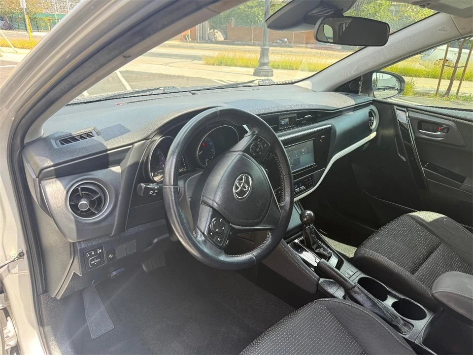 2018 Toyota Corolla 11th Gen - Image 10 of 27