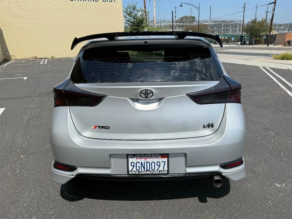 2018 Toyota Corolla 11th Gen - Image 8 of 27