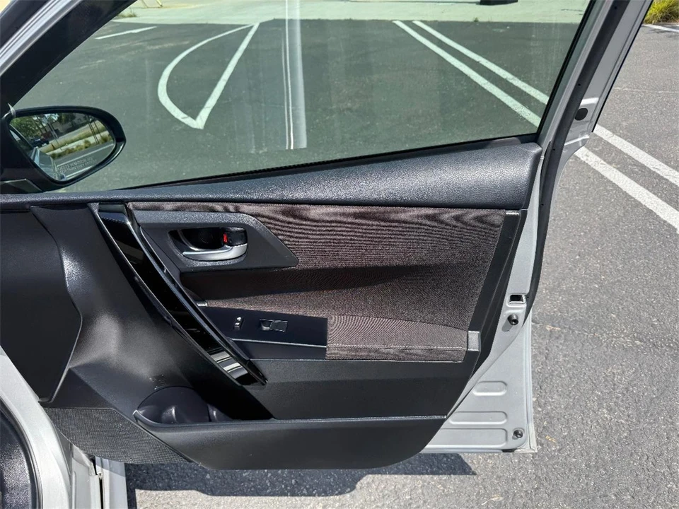2018 Toyota Corolla 11th Gen - Image 18 of 27