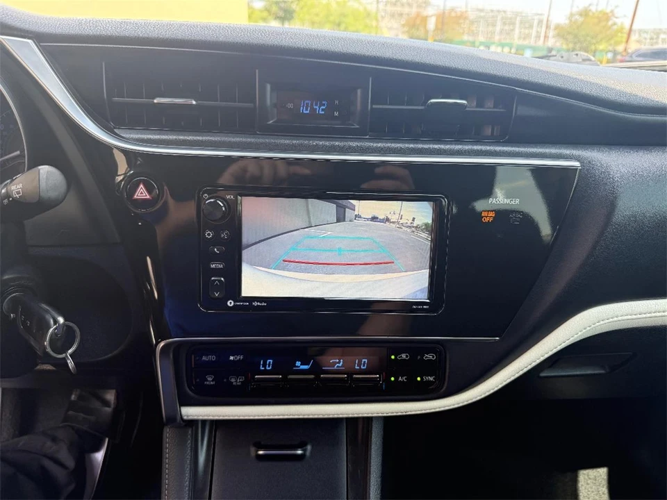 2018 Toyota Corolla 11th Gen - Image 25 of 27