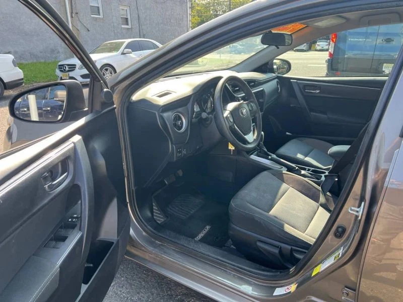 2018 Toyota Corolla 11th Gen - Image 9 of 12