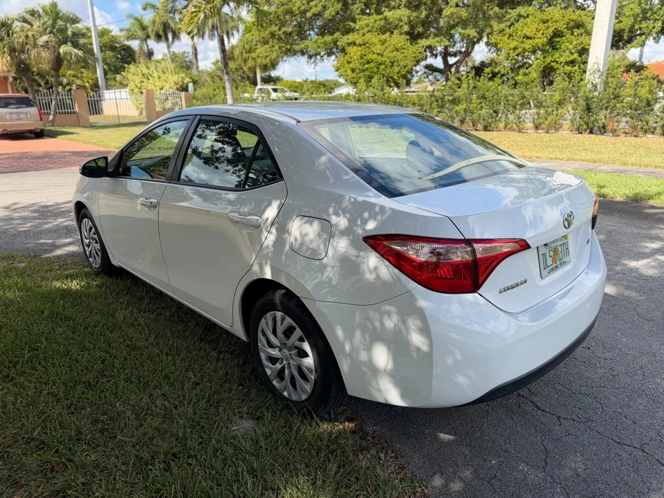 2018 Toyota Corolla 11th Gen - Image 8 of 13