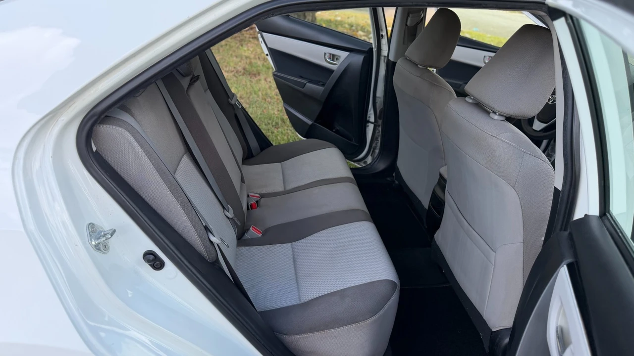 2018 Toyota Corolla 11th Gen - Image 10 of 10