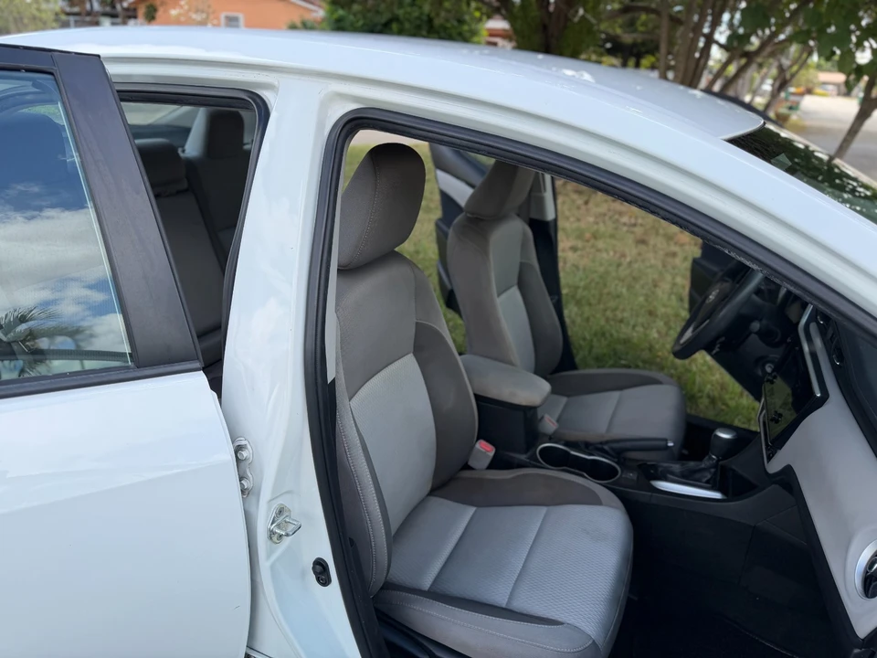 2018 Toyota Corolla 11th Gen - Image 9 of 10
