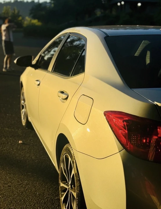 2018 Toyota Corolla 11th Gen - Image 4 of 8
