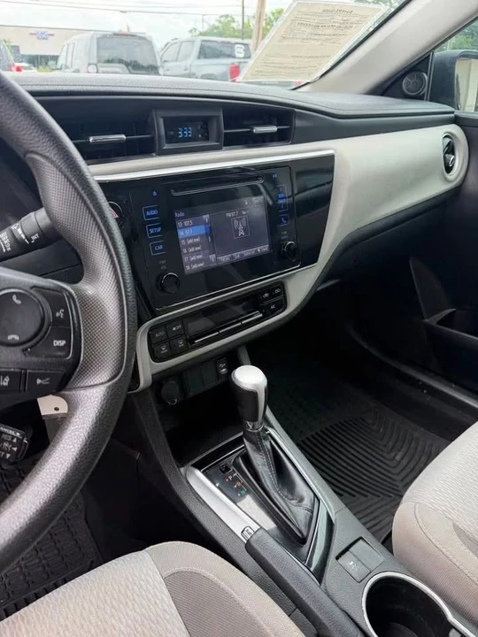 2018 Toyota Corolla 11th Gen - Image 10 of 13