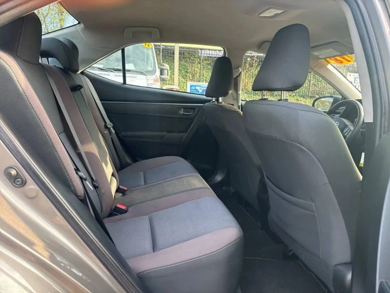 2018 Toyota Corolla 11th Gen - Image 10 of 12