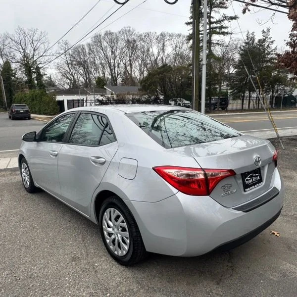 2018 Toyota Corolla 11th Gen - Image 11 of 12