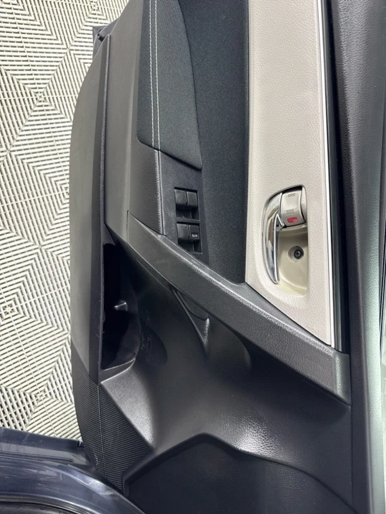 2018 Toyota Corolla 11th Gen - Image 11 of 12