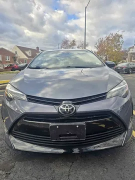 2018 Toyota Corolla LE Sedan