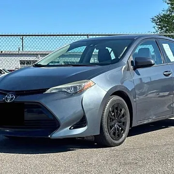 2018 Toyota Corolla LE Sedan