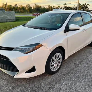 2018 Toyota Corolla LE Sedan 4D