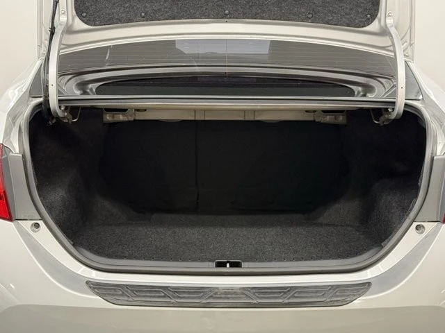 2018 Toyota Corolla 11th Gen - Image 11 of 12