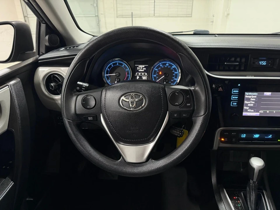 2018 Toyota Corolla 11th Gen - Image 10 of 16