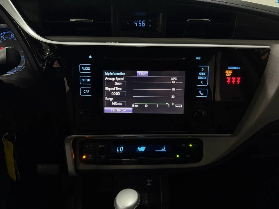 2018 Toyota Corolla 11th Gen - Image 12 of 16
